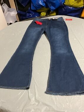 Women’s Flare Jeans in Dark Blue 1040